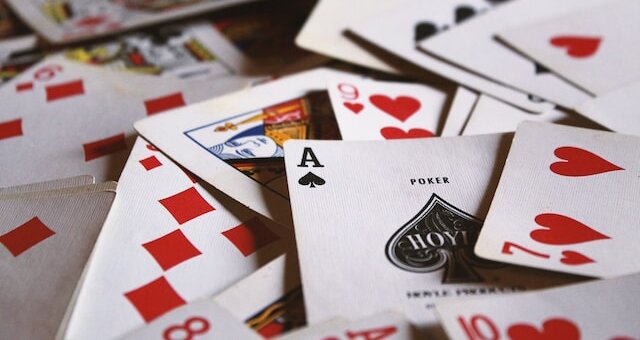 En dybdegående guide til reglerne for Davoserjas: Lær at mestre det populære kortspil